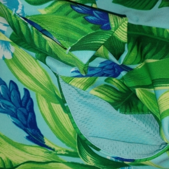 UPF 50 Tommy Bahama Golf & Tennis  1/3 Zip Popover Jacket, Quick Dry - Picture 7 of 8